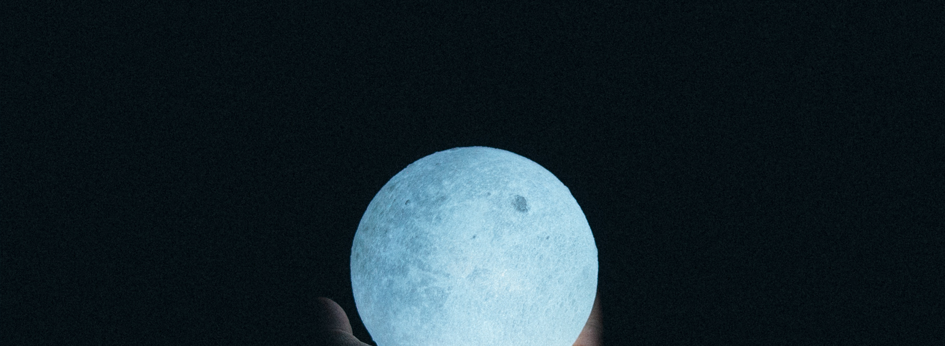 40% OFF THE MOON LAMP